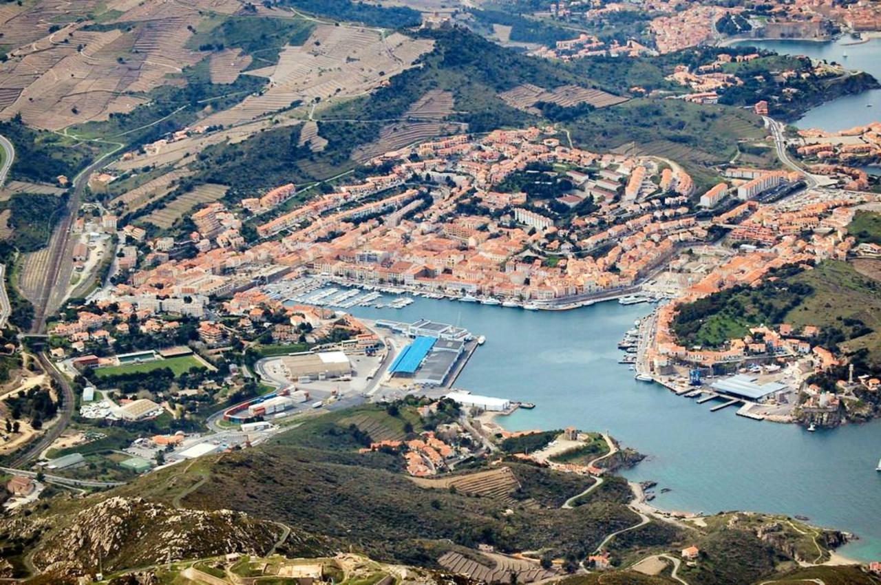 Appartement de 2 chambres a Port Vendres a 400 m de la plage avec vue sur la mer balcon amenage et wifi Extérieur photo